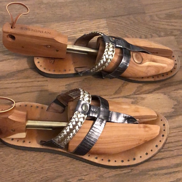 Authentic UGG Audra Thong Sandal - Picture 5 of 11